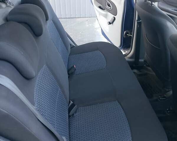 Синій Рено Clio Symbol, об'ємом двигуна 1.39 л та пробігом 185 тис. км за 3250 $, фото 7 на Automoto.ua