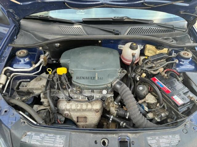 Синий Рено Clio Symbol, объемом двигателя 1.4 л и пробегом 259 тыс. км за 4200 $, фото 9 на Automoto.ua