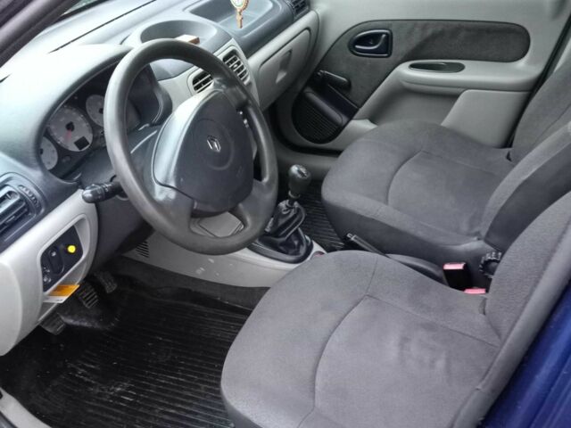 Синий Рено Clio Symbol, объемом двигателя 1.4 л и пробегом 255 тыс. км за 3350 $, фото 4 на Automoto.ua