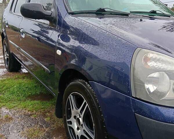 Синий Рено Clio Symbol, объемом двигателя 1.39 л и пробегом 255 тыс. км за 3350 $, фото 1 на Automoto.ua