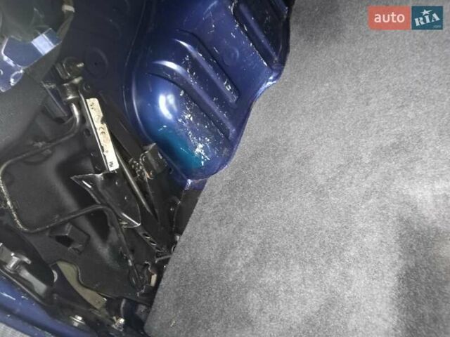 Синий Рено Clio Symbol, объемом двигателя 1.39 л и пробегом 255 тыс. км за 3350 $, фото 10 на Automoto.ua