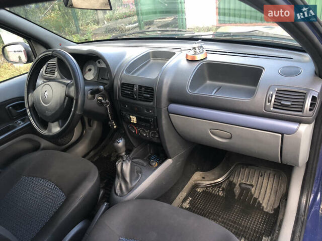 Синий Рено Clio Symbol, объемом двигателя 1.39 л и пробегом 184 тыс. км за 2599 $, фото 4 на Automoto.ua