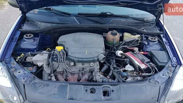 Синій Рено Clio Symbol, об'ємом двигуна 1.4 л та пробігом 170 тис. км за 2700 $, фото 15 на Automoto.ua