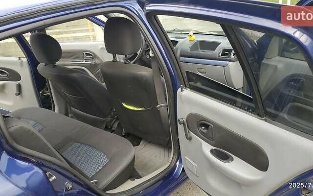 Синій Рено Clio Symbol, об'ємом двигуна 1.4 л та пробігом 285 тис. км за 3200 $, фото 19 на Automoto.ua