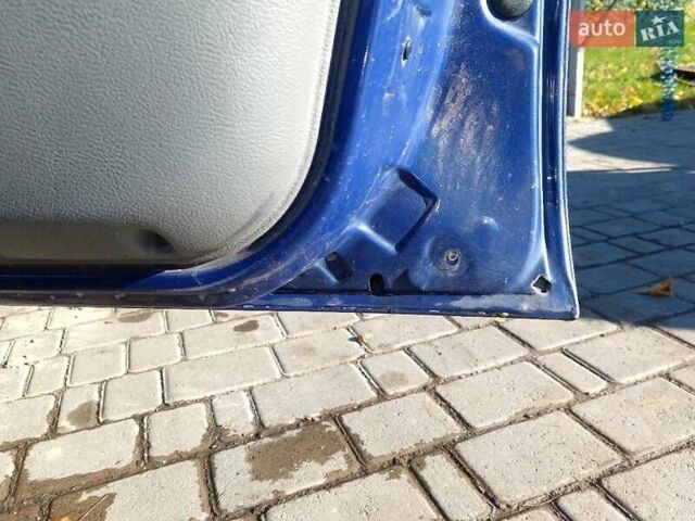 Синий Рено Clio Symbol, объемом двигателя 1.4 л и пробегом 280 тыс. км за 2500 $, фото 5 на Automoto.ua