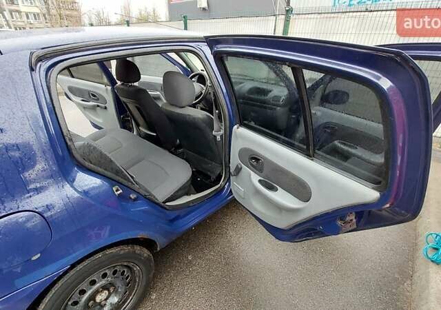 Синий Рено Clio Symbol, объемом двигателя 1.4 л и пробегом 399 тыс. км за 2700 $, фото 1 на Automoto.ua