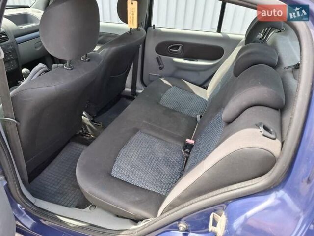 Синий Рено Clio Symbol, объемом двигателя 1.4 л и пробегом 204 тыс. км за 2500 $, фото 9 на Automoto.ua