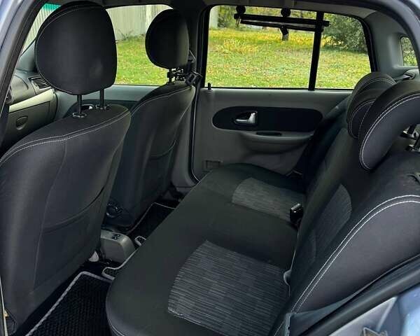 Рено Clio Symbol 2008 у Кременчуге на Automoto.ua Синій Рено Clio Symbol, об'ємом двигуна 1.4 л та пробігом 183 тис. км за 3900 $, фото 12 на Automoto.ua