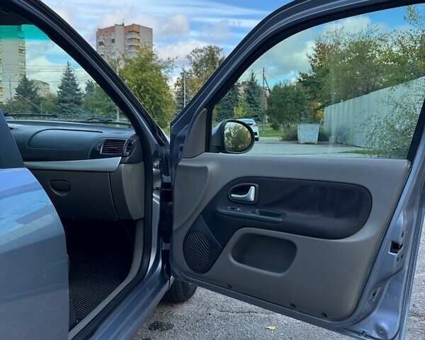 Рено Clio Symbol 2008 у Кременчуге на Automoto.ua Синій Рено Clio Symbol, об'ємом двигуна 1.4 л та пробігом 183 тис. км за 3900 $, фото 10 на Automoto.ua