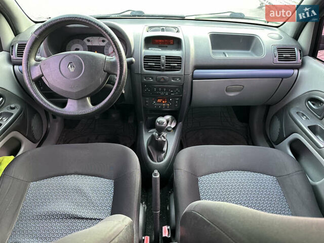 Синий Рено Clio Symbol, объемом двигателя 1.4 л и пробегом 206 тыс. км за 3999 $, фото 33 на Automoto.ua
