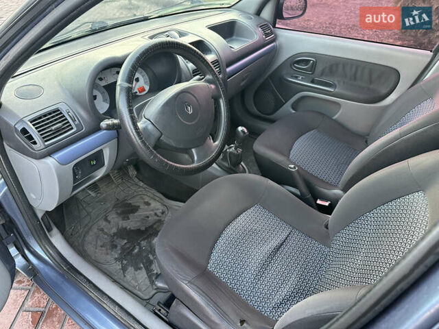 Синий Рено Clio Symbol, объемом двигателя 1.4 л и пробегом 206 тыс. км за 3999 $, фото 20 на Automoto.ua