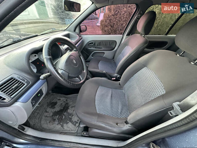 Синий Рено Clio Symbol, объемом двигателя 1.4 л и пробегом 206 тыс. км за 3999 $, фото 21 на Automoto.ua