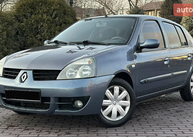 Синий Рено Clio Symbol, объемом двигателя 1.4 л и пробегом 206 тыс. км за 3999 $, фото 2 на Automoto.ua
