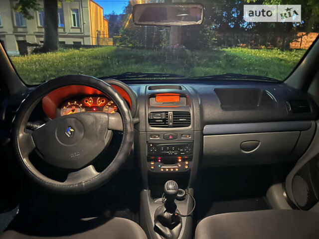 Синий Рено Clio Symbol, объемом двигателя 1.4 л и пробегом 244 тыс. км за 2774 $, фото 7 на Automoto.ua