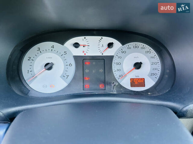 Синий Рено Clio Symbol, объемом двигателя 1.39 л и пробегом 210 тыс. км за 3300 $, фото 23 на Automoto.ua