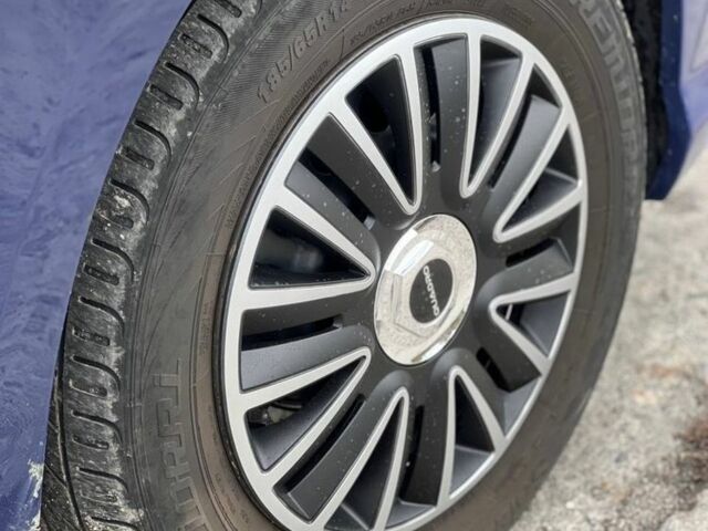 Синий Рено Clio Symbol, объемом двигателя 1.4 л и пробегом 182 тыс. км за 3700 $, фото 16 на Automoto.ua