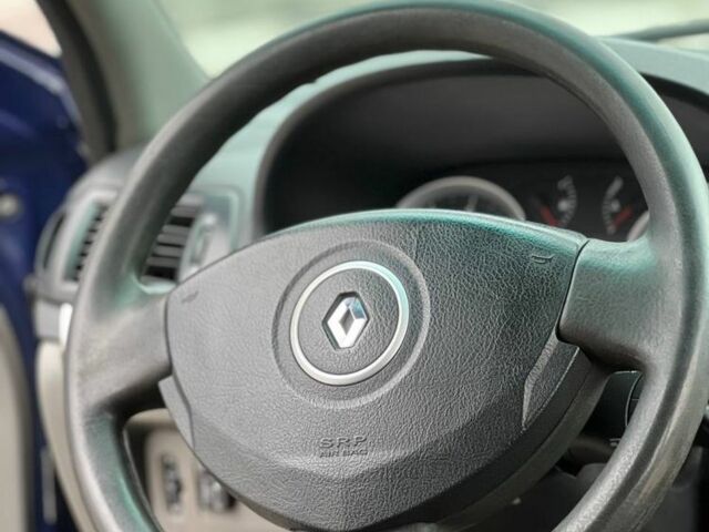 Синий Рено Clio Symbol, объемом двигателя 1.4 л и пробегом 182 тыс. км за 3700 $, фото 12 на Automoto.ua