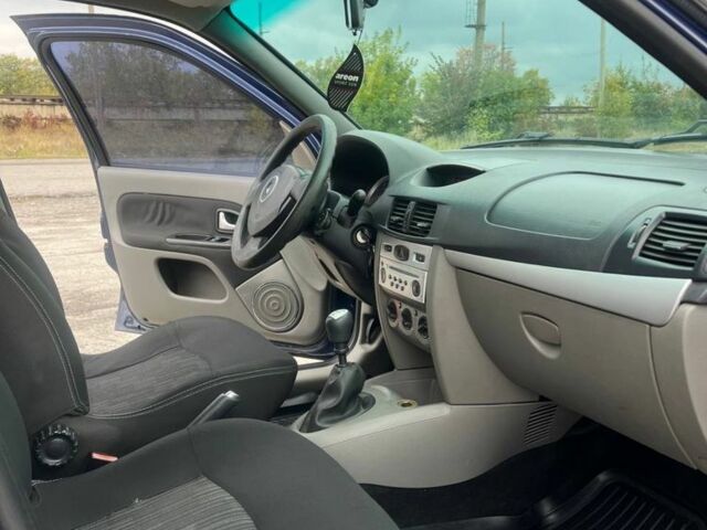 Синий Рено Clio Symbol, объемом двигателя 1.4 л и пробегом 182 тыс. км за 3700 $, фото 14 на Automoto.ua