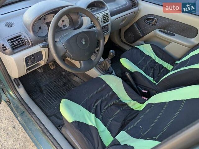 Зелений Рено Clio Symbol, об'ємом двигуна 1.39 л та пробігом 289 тис. км за 2300 $, фото 5 на Automoto.ua