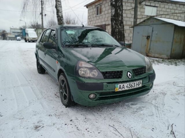 Зеленый Рено Clio Symbol, объемом двигателя 1.4 л и пробегом 300 тыс. км за 2350 $, фото 5 на Automoto.ua