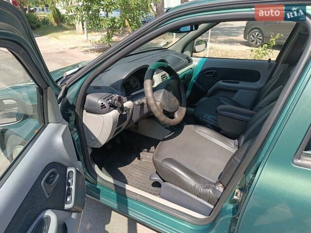 Зеленый Рено Clio Symbol, объемом двигателя 1.4 л и пробегом 369 тыс. км за 2700 $, фото 17 на Automoto.ua