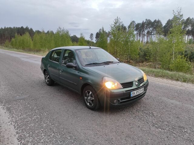 Зеленый Рено Clio Symbol, объемом двигателя 1.4 л и пробегом 305 тыс. км за 2700 $, фото 11 на Automoto.ua