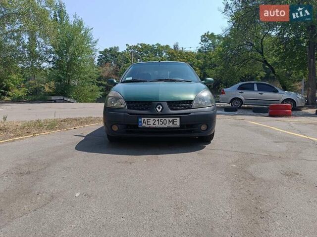 Зеленый Рено Clio Symbol, объемом двигателя 1.4 л и пробегом 369 тыс. км за 2700 $, фото 2 на Automoto.ua