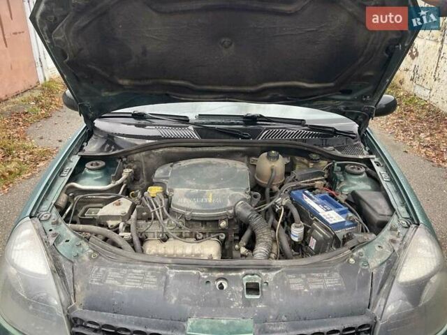 Зеленый Рено Clio Symbol, объемом двигателя 1.4 л и пробегом 159 тыс. км за 2999 $, фото 13 на Automoto.ua