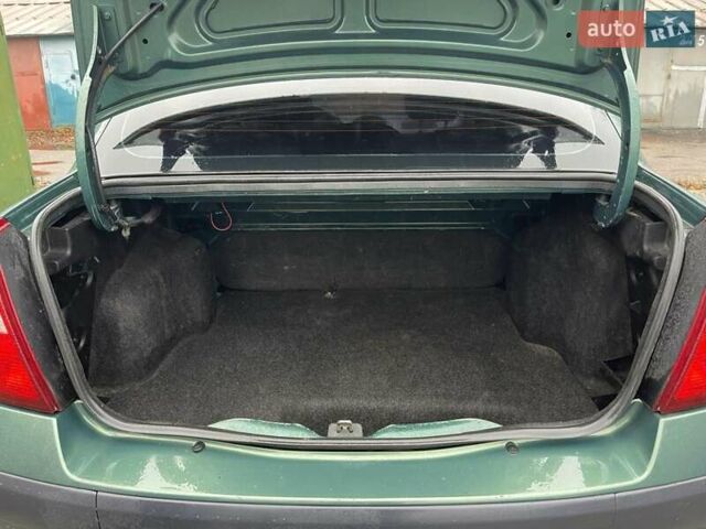 Зеленый Рено Clio Symbol, объемом двигателя 1.4 л и пробегом 159 тыс. км за 2999 $, фото 8 на Automoto.ua