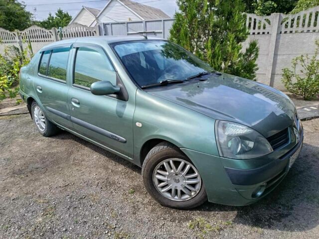 Зеленый Рено Clio Symbol, объемом двигателя 1.4 л и пробегом 185 тыс. км за 3300 $, фото 6 на Automoto.ua