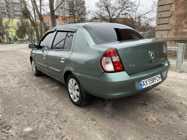 Зеленый Рено Clio Symbol, объемом двигателя 1.4 л и пробегом 245 тыс. км за 3500 $, фото 3 на Automoto.ua