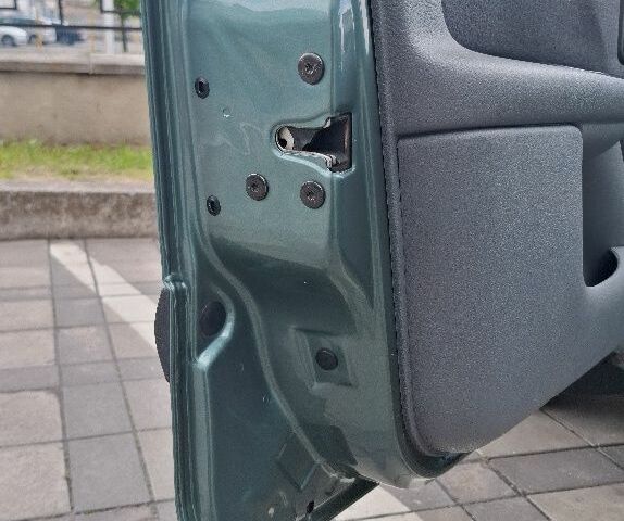 Зеленый Рено Clio Symbol, объемом двигателя 1.4 л и пробегом 165 тыс. км за 4000 $, фото 10 на Automoto.ua