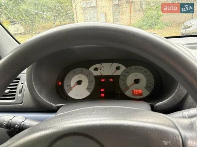 Зеленый Рено Clio Symbol, объемом двигателя 1.4 л и пробегом 87 тыс. км за 3050 $, фото 14 на Automoto.ua