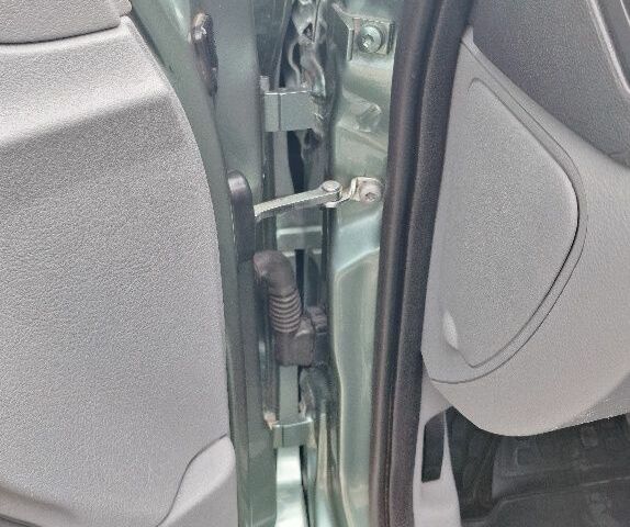 Зеленый Рено Clio Symbol, объемом двигателя 1.4 л и пробегом 165 тыс. км за 4000 $, фото 17 на Automoto.ua