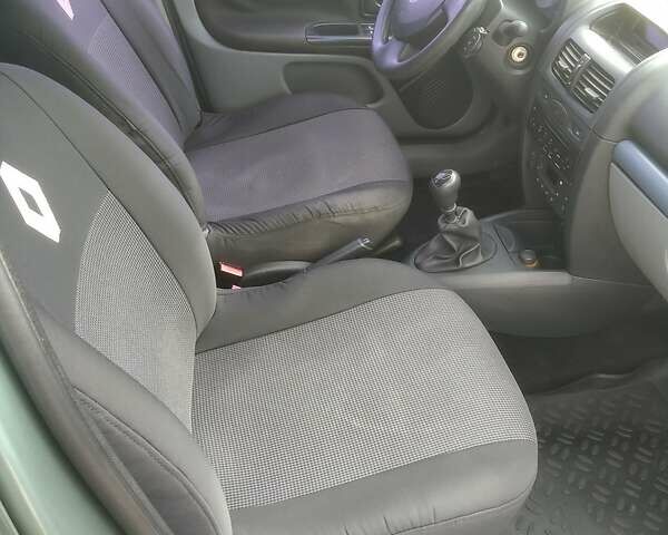 Зеленый Рено Clio Symbol, объемом двигателя 1.4 л и пробегом 267 тыс. км за 2200 $, фото 45 на Automoto.ua