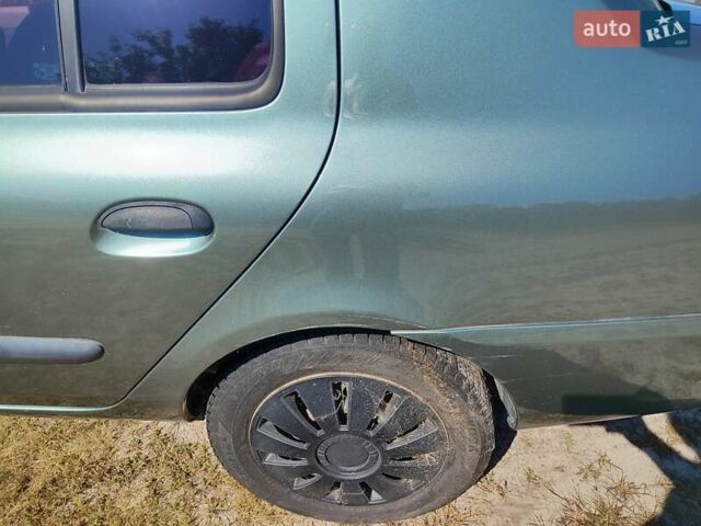 Зелений Рено Clio Symbol, об'ємом двигуна 1.39 л та пробігом 178 тис. км за 3200 $, фото 5 на Automoto.ua