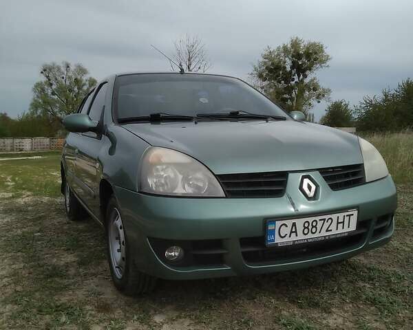 Зеленый Рено Clio Symbol, объемом двигателя 1.4 л и пробегом 267 тыс. км за 2200 $, фото 1 на Automoto.ua