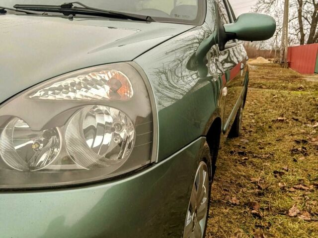 Зеленый Рено Clio Symbol, объемом двигателя 1.4 л и пробегом 223 тыс. км за 4300 $, фото 6 на Automoto.ua