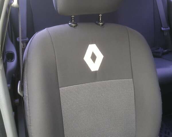 Зеленый Рено Clio Symbol, объемом двигателя 1.4 л и пробегом 267 тыс. км за 2200 $, фото 83 на Automoto.ua