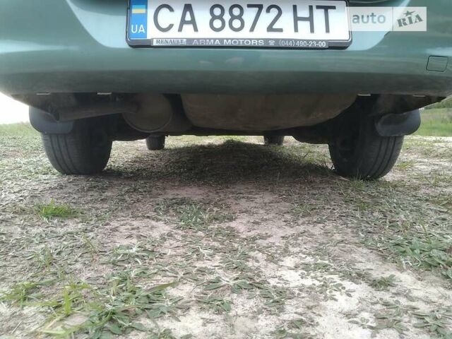 Зеленый Рено Clio Symbol, объемом двигателя 1.4 л и пробегом 267 тыс. км за 2200 $, фото 72 на Automoto.ua