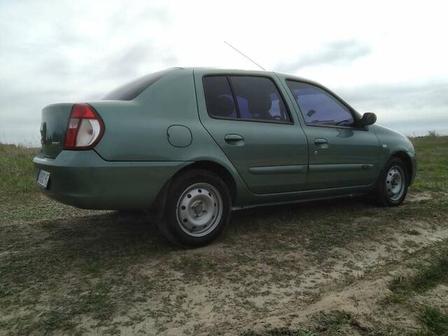 Зеленый Рено Clio Symbol, объемом двигателя 1.4 л и пробегом 267 тыс. км за 2200 $, фото 4 на Automoto.ua