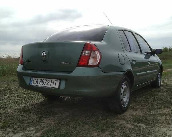 Зеленый Рено Clio Symbol, объемом двигателя 1.4 л и пробегом 267 тыс. км за 2200 $, фото 11 на Automoto.ua