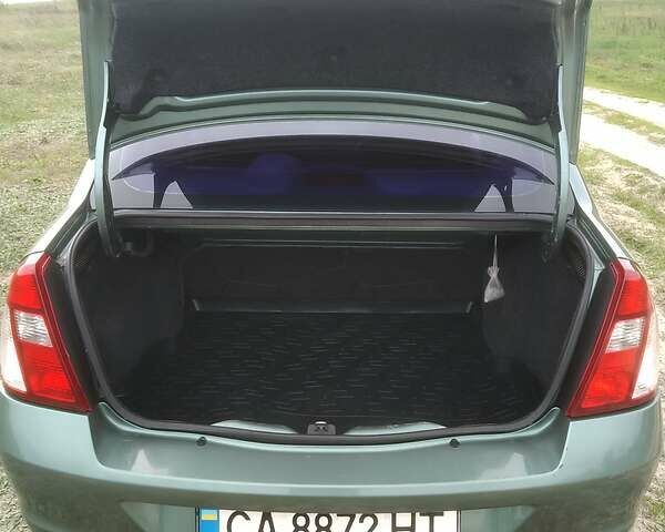 Зеленый Рено Clio Symbol, объемом двигателя 1.4 л и пробегом 267 тыс. км за 2200 $, фото 66 на Automoto.ua