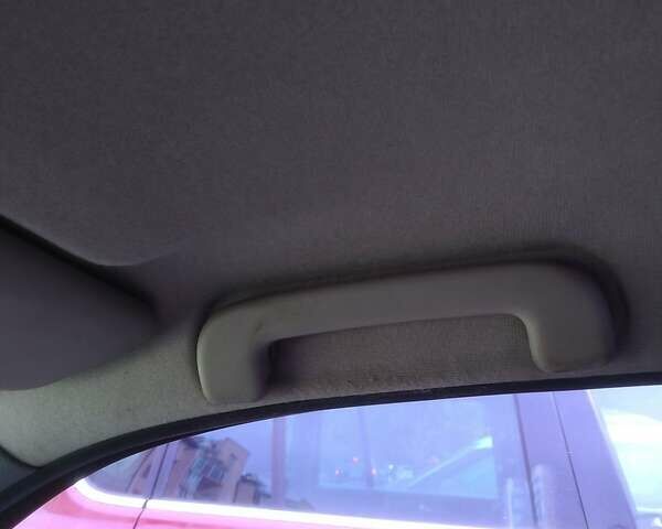 Зеленый Рено Clio Symbol, объемом двигателя 1.4 л и пробегом 267 тыс. км за 2200 $, фото 78 на Automoto.ua