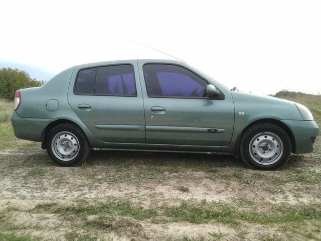 Зеленый Рено Clio Symbol, объемом двигателя 1.4 л и пробегом 267 тыс. км за 2200 $, фото 3 на Automoto.ua