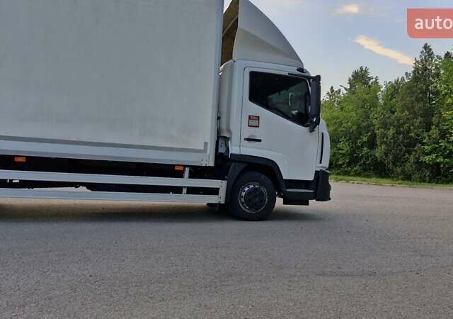 Белый Рено D-Series, объемом двигателя 2.95 л и пробегом 480 тыс. км за 23000 $, фото 2 на Automoto.ua