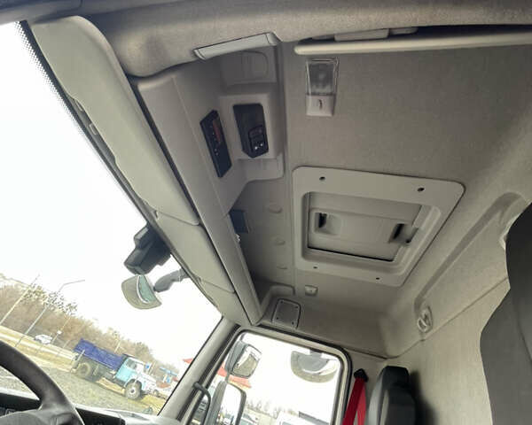 Белый Рено D-Series, объемом двигателя 5.2 л и пробегом 307 тыс. км за 32000 $, фото 14 на Automoto.ua
