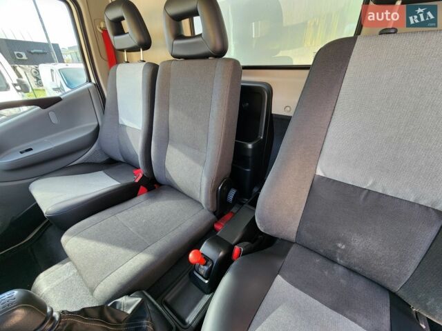 Белый Рено D-Series, объемом двигателя 3 л и пробегом 327 тыс. км за 38155 $, фото 32 на Automoto.ua