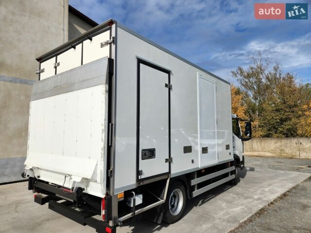 Белый Рено D-Series, объемом двигателя 3 л и пробегом 327 тыс. км за 38155 $, фото 3 на Automoto.ua