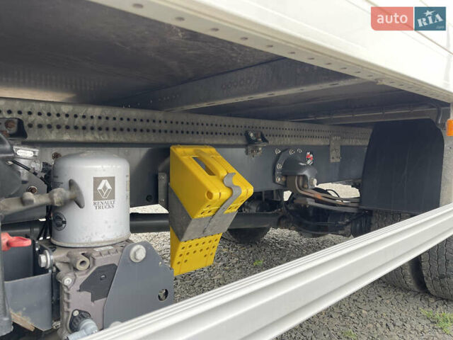 Рено D-Series, объемом двигателя 5.2 л и пробегом 307 тыс. км за 30900 $, фото 10 на Automoto.ua